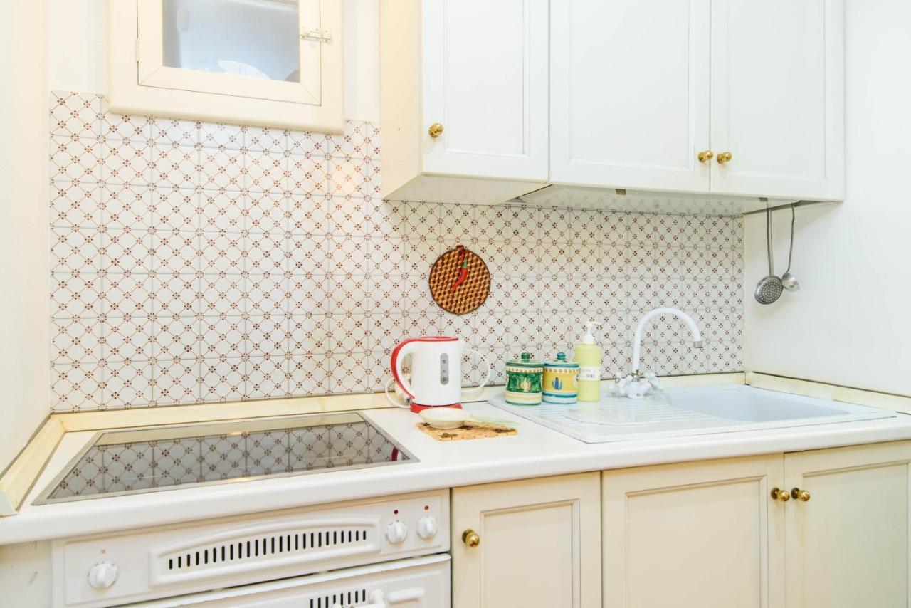 Dimora Bibbo Apartment ซาแลร์โน ภายนอก รูปภาพ